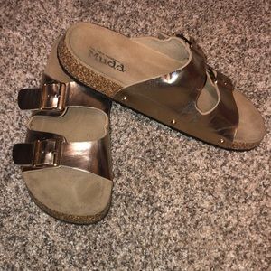 🚫SOLD ON MERCARI Fake Birkenstock’s